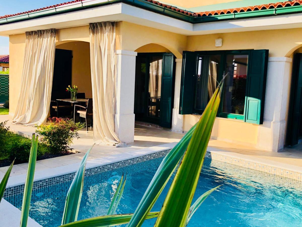 Private Villa "San Servolo House" With Sea View And Private Pool Buje Buitenkant foto